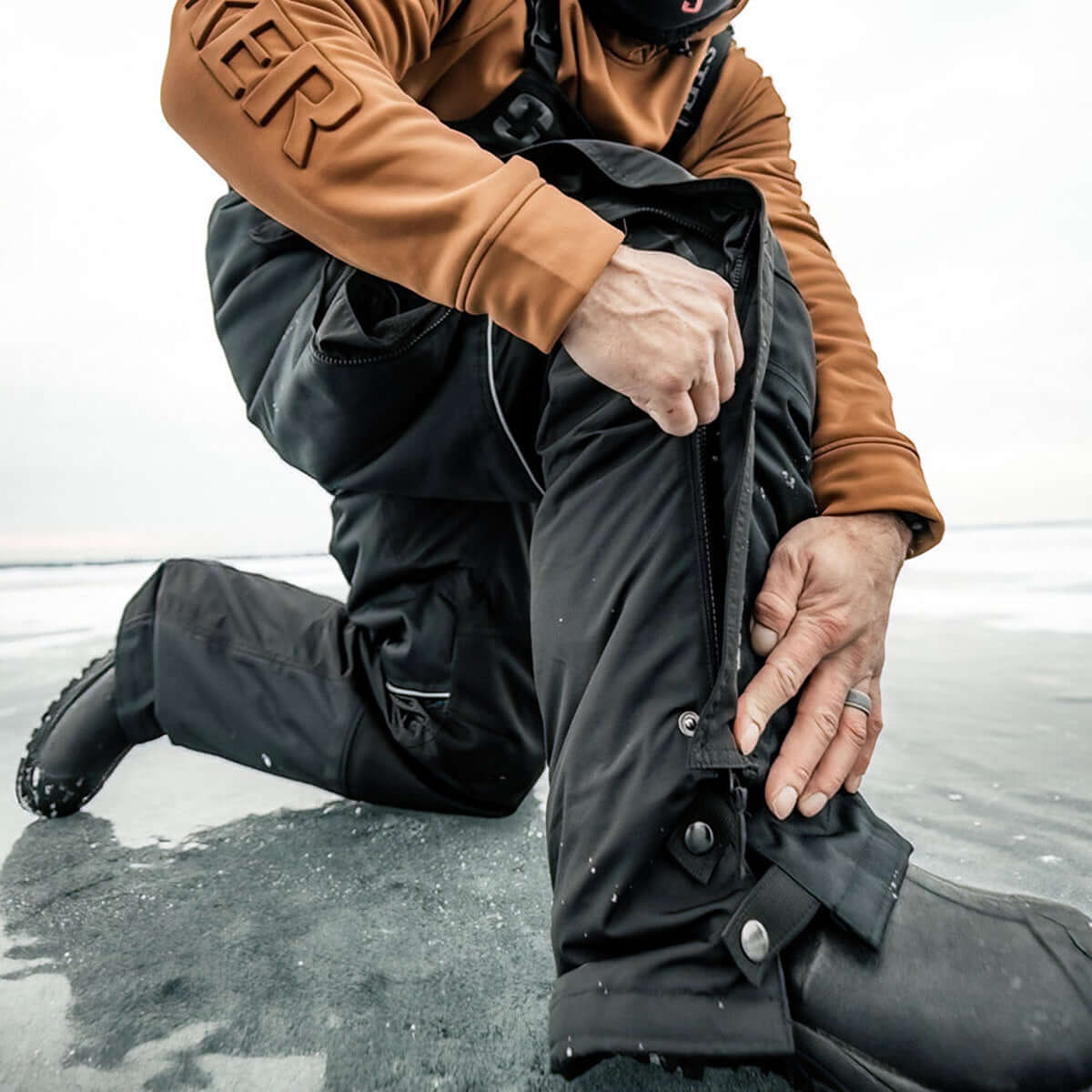 Climate Bib - Black - Image 7